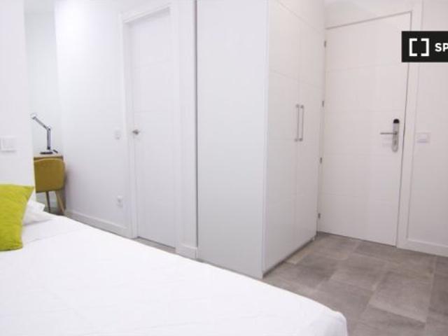 Se alquila habitación en residencia de estudiantes en Templo de Debod