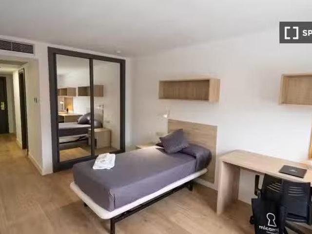 Se alquila habitación en residencia de estudiantes en Leganés