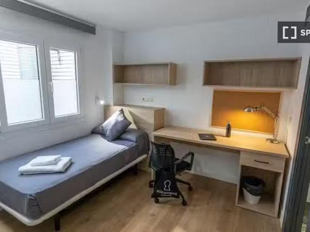Se alquila habitación en residencia de estudiantes en Leganés