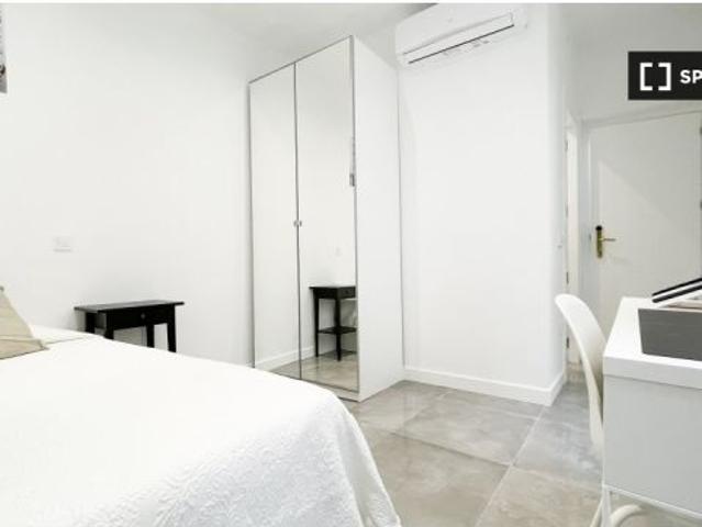 Se alquila habitación en residencia de estudiantes en Madrid