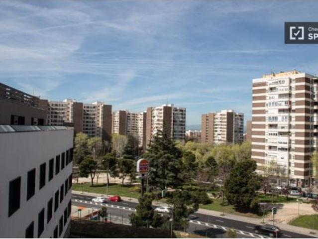 Se alquila habitación en residencia de estudiantes en Madrid
