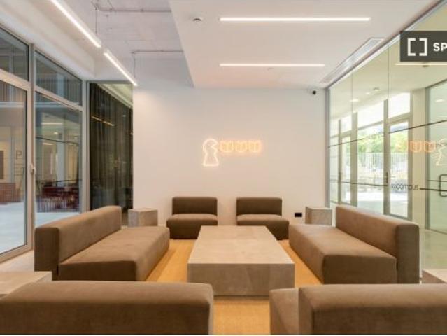 Se alquila habitación en residencia de estudiantes en Sant Adrià De Besòs, Barcelona