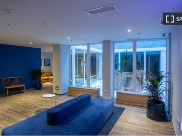 Se alquila habitación en residencia en Txurdinaga, Bilbao