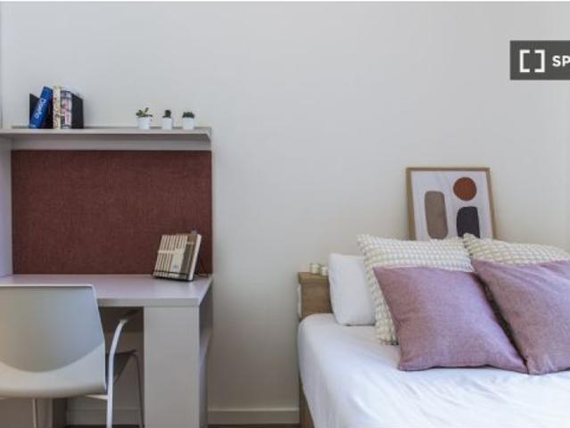 Se alquila habitación en residencia en Barcelona