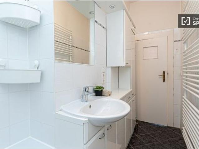 Se alquila habitación en un apartamento en Berlín Treptow
