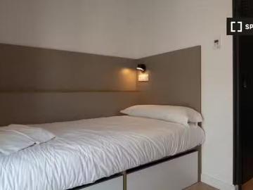 Se alquila habitación individual en residencia en Málaga