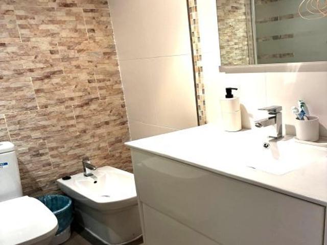 Se alquila habitaciones