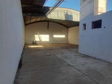 Se Alquila Importante Propiedad Sobre Calle España Pasando 9 De Julio, Casa + Galpón, Ideal Empresas. Capital