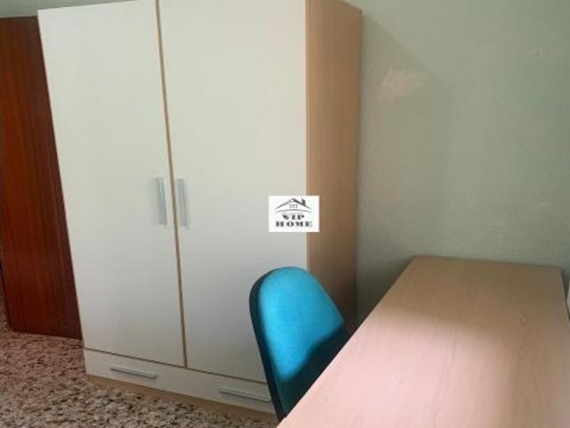Se alquila piso