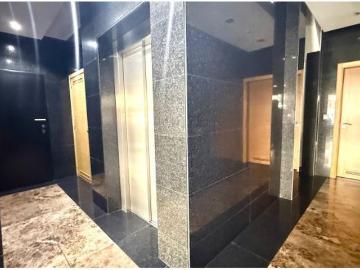 SE ALQUILA PISO COMO NUEVO JUNTO A RESIDENCIA SANITARIA CON TRES HABITACIONES ASCENSOR GARAJE Y TRAS
