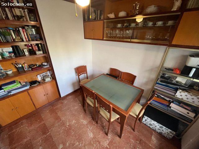 SE ALQUILA PISO A CHICAS ESTUDIANTES