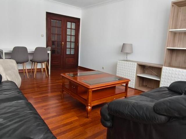Se alquila piso de 3 habitaciones en Campolongo
