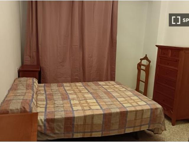 Se alquila piso de 3 habitaciones en Fuentecica Quemadero, Almería
