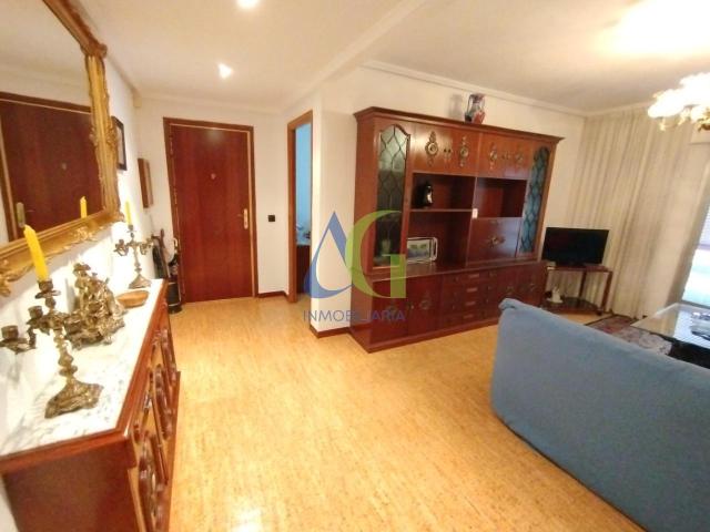 SE ALQUILA PISO DE 3 HABITACIONES EN LEON. ZONA SAN MAMES PALOMERA