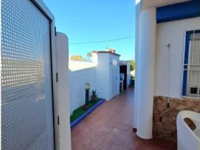 Se alquila piso de 3 habitaciones en Sueca, gastos incluidos