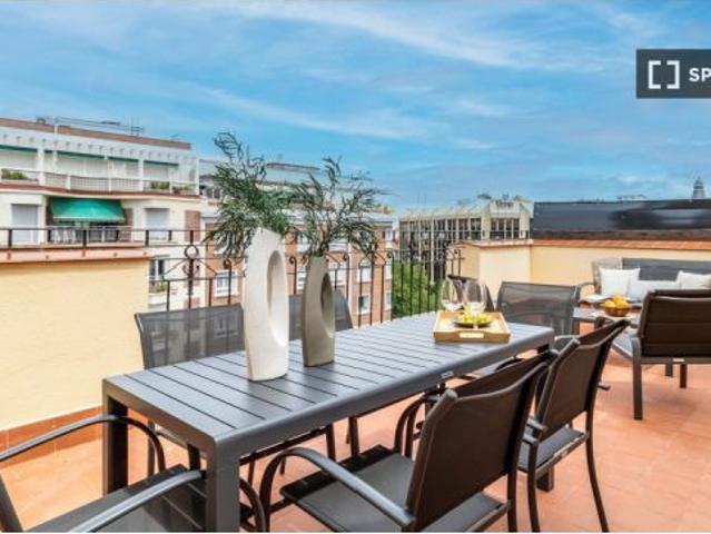Se alquila piso de 3 habitaciones en Trafalgar