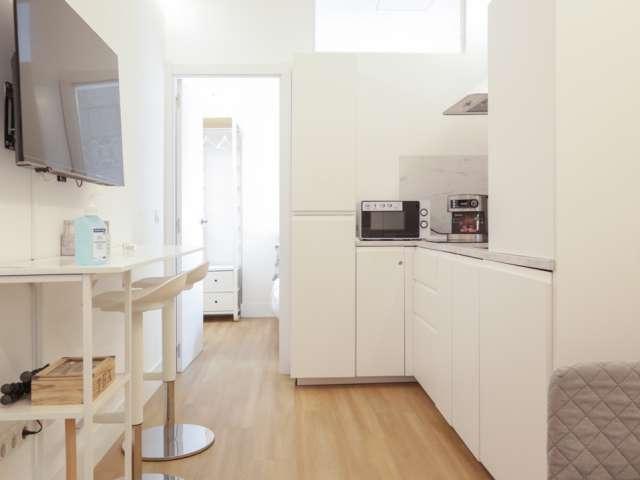 Se alquila piso de 1 dormitorio en Cuatro Caminos, Madrid