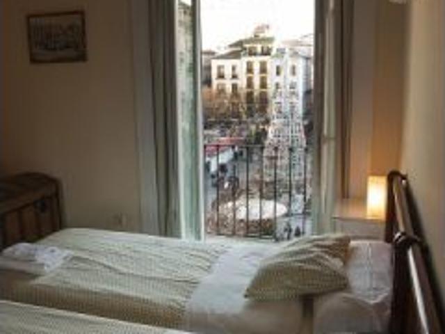 Se alquila piso de 1 dormitorio en Centro Sagrario, gastos incluidos