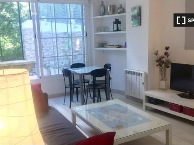 Se alquila piso de 1 dormitorio en Palma, gastos incluidos