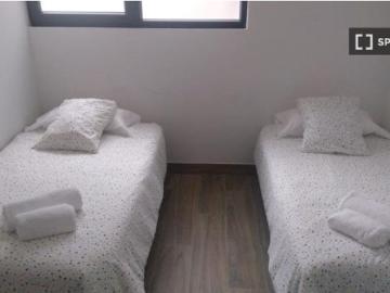 Se alquila piso de 2 habitaciones en Berango, gastos incluidos