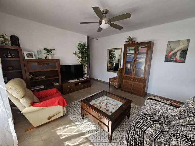 Se alquila piso de 2 habitaciones en El Palo, Málaga