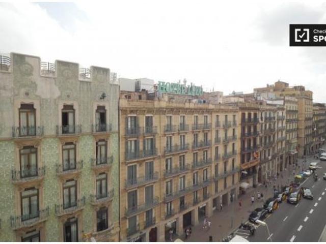 Se alquila piso de 2 habitaciones en La Dreta de l' Eixample, Barcelona para cualquier géner