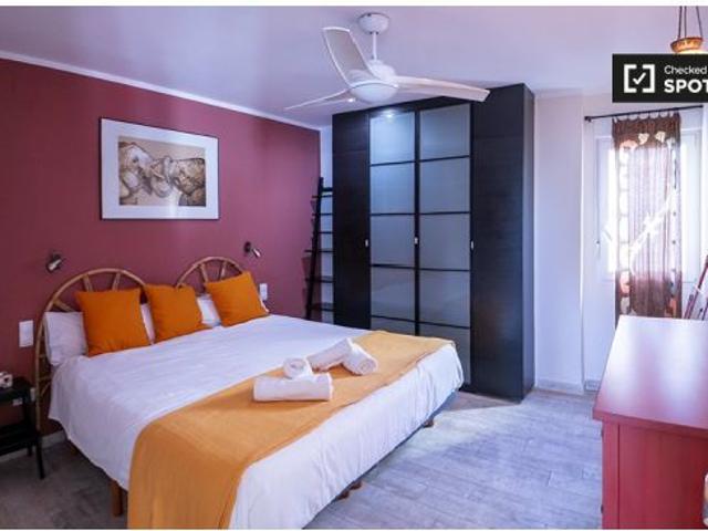 Se alquila piso de 2 habitaciones en La Malva Rosa, gastos incluidos