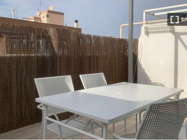 Se alquila piso de 2 habitaciones en Morvedre