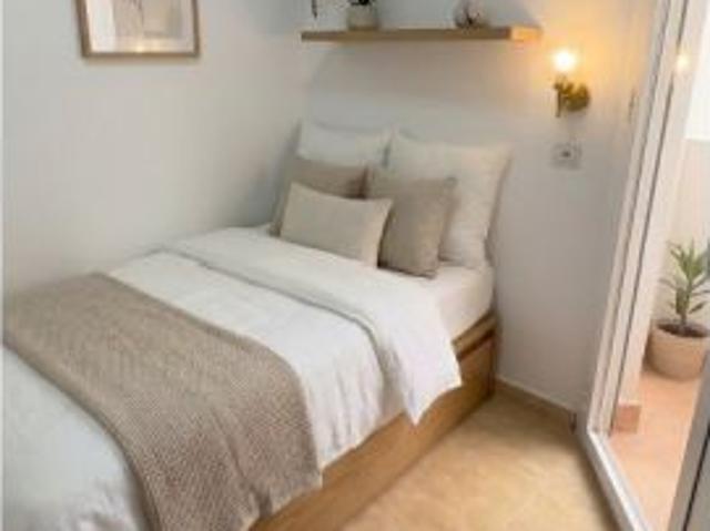 Se alquila piso de 2 habitaciones en Mijas, ambiente profesional, se admiten parejas