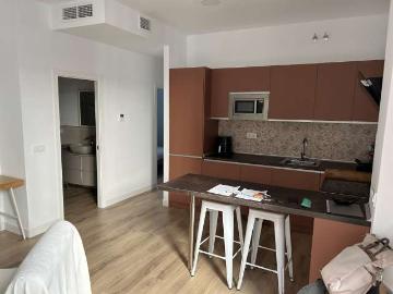 Se alquila piso de 2 habitaciones en Nervión, Sevilla