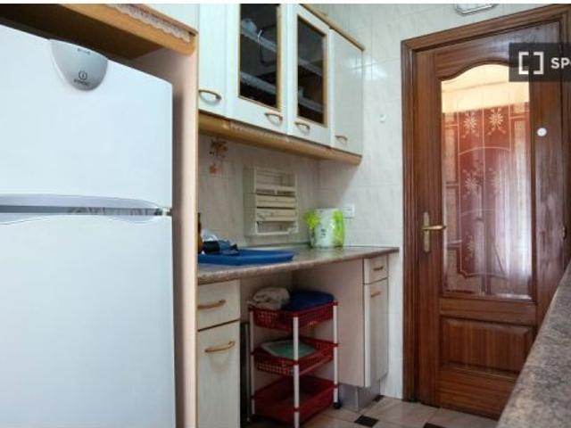 Se alquila piso de 2 habitaciones en Simancas