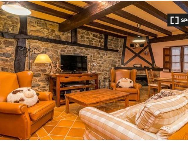 Se alquila piso de 2 habitaciones en Potes