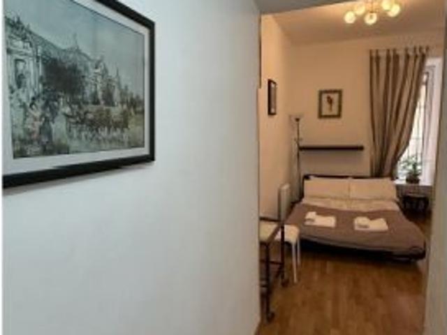 Se alquila piso de 2 habitaciones en Palacio, gastos incluidos