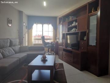 SE ALQUILA PISO DE 2 HABITACIONES EN RIBEIRA