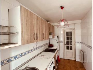 Se alquila piso de 2 habitaciones en Zaragoza