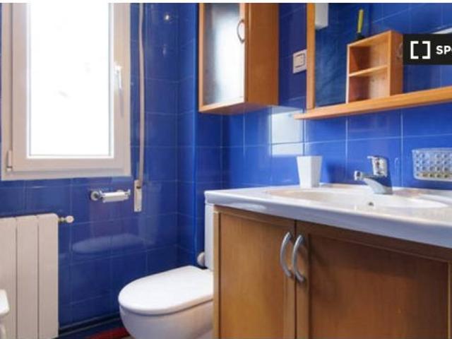 Se alquila piso de 4 habitaciones en Santander, no fumar