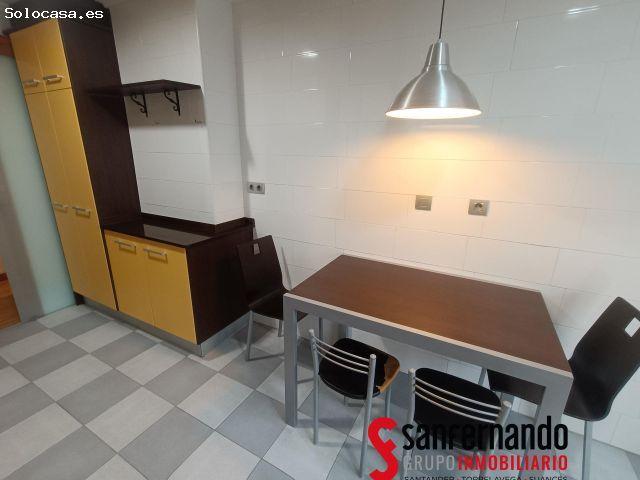 Se alquila piso de tres habitaciones con dos baños y dos plazas de garaje en Barrio El Jurrío en Par