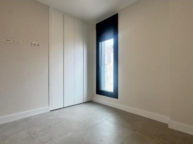 SE ALQUILA PISO DUPLEX A 120M DE LA PLAYA DE LAS CANTERAS DE 2 DORMITORIOS