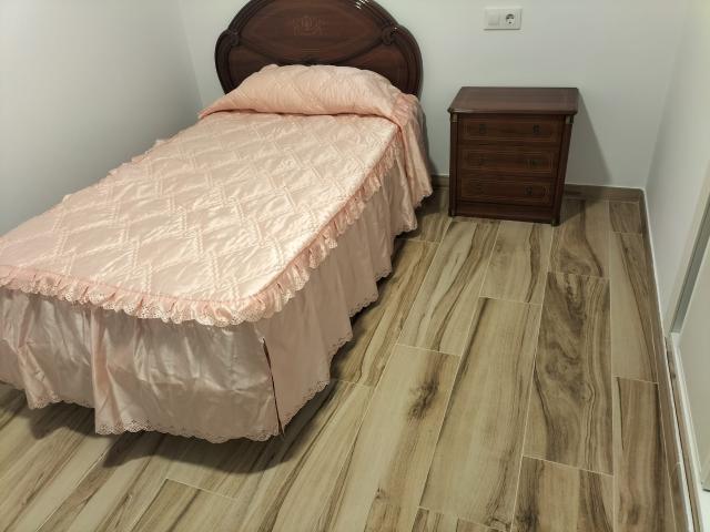 SE ALQUILA PISO EN CÁCERES