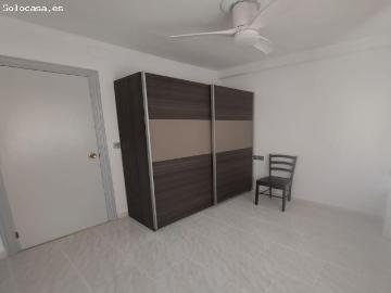 Se alquila piso en Huelin por temporada