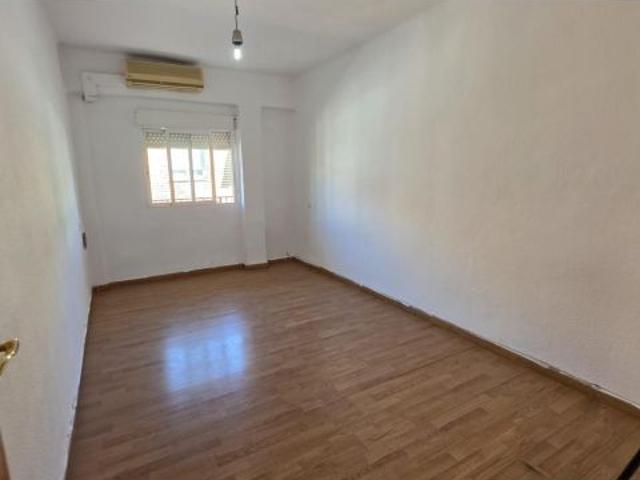 SE ALQUILA PISO EN MOLINA DE SEGURA