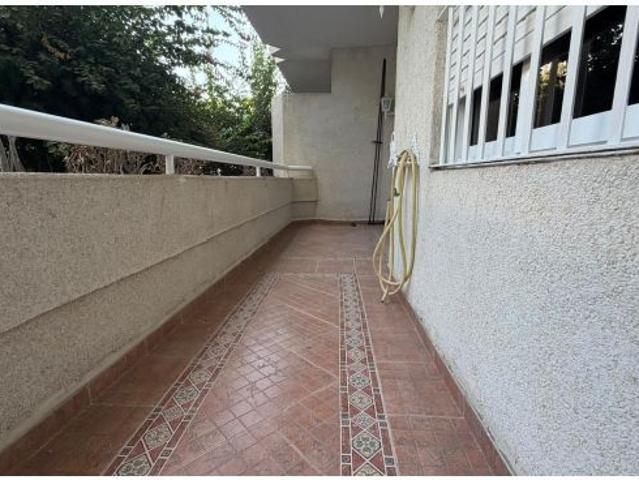 SE ALQUILA PISO EN URBANIZACIÓN PIE DE REY CON PISCINA Y GARAJE