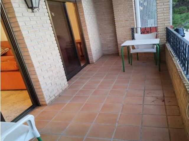 SE ALQUILA PISO MUY GRANDE PARA ESTUDIANTES UNIVERSITARIOS, EN LA ZONA DE MASIAS, DE MONCADA
