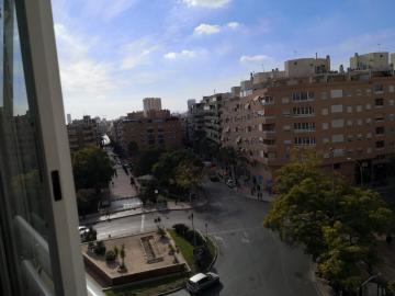 SE ALQUILA PISO /SOLO FUNCIONARIOS CON SOLVENCIA ECONOMICA/ NO MASCOTAS