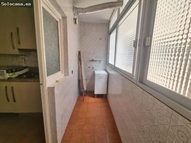 SE ALQUILA PISO SIN AMOBLAR EN UBICACIÓN INMEJORABLE
