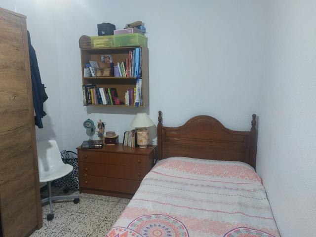 ✨ ¡SE ALQUILA PISO PARA TEMPORADA ESCOLAR EN ALMERIA! ✨