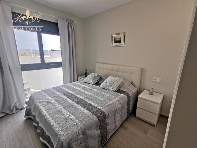 SE ALQUILA UN BUNGALOW EN FINESTRAT