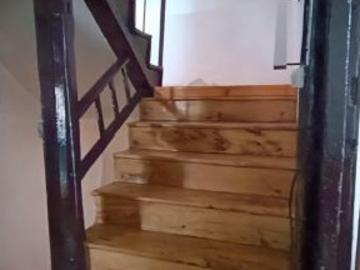 Se alquila vivienda de tres alturas en FRÍAS Burgos
