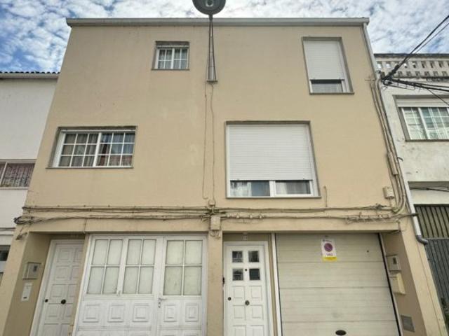Se alquila vivienda de 2 habitaciones en San Antoniño