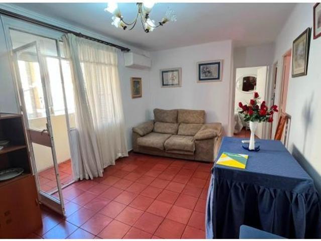SE ALQUILA VIVIENDA PARA ESTUDIANTES